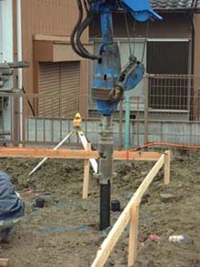 地盤改良鋼管杭の施工4